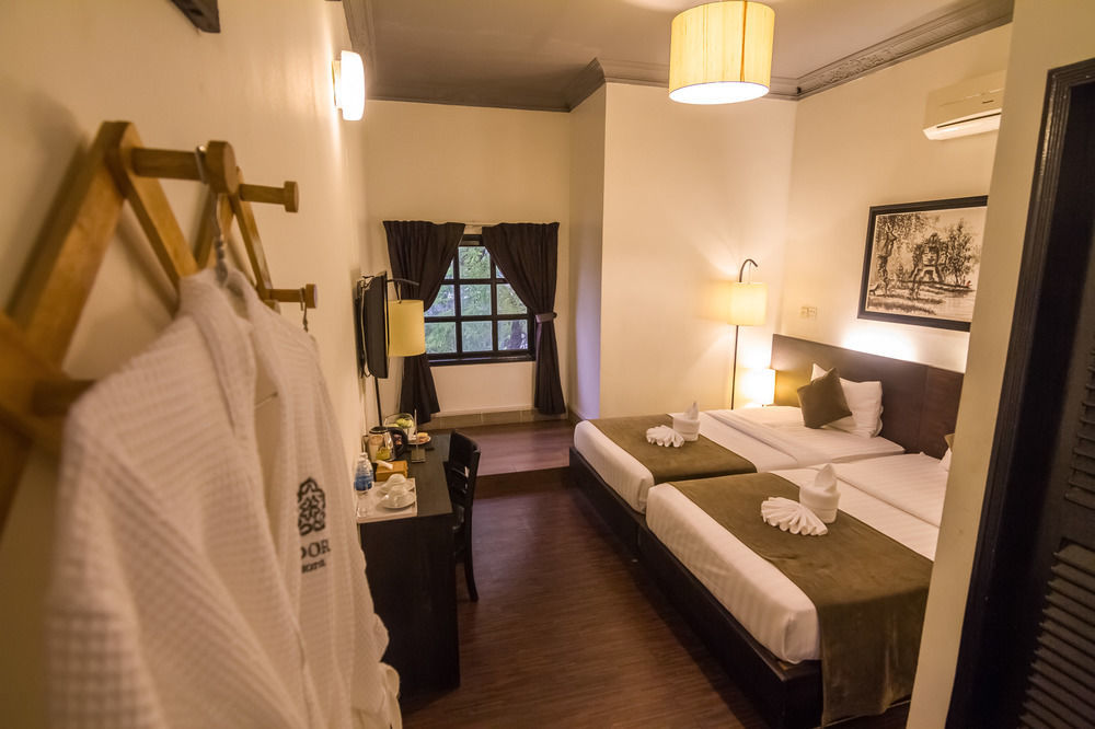 Adore Riverside Hotel Phnom Penh Zewnętrze zdjęcie